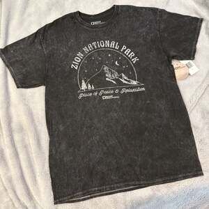 National Park Foundation Zion National Park Vintage Washed T-Shirt  - NWT